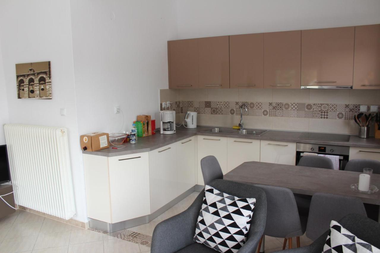 Pares Comfort Apartment Nea Karvali Exterior foto
